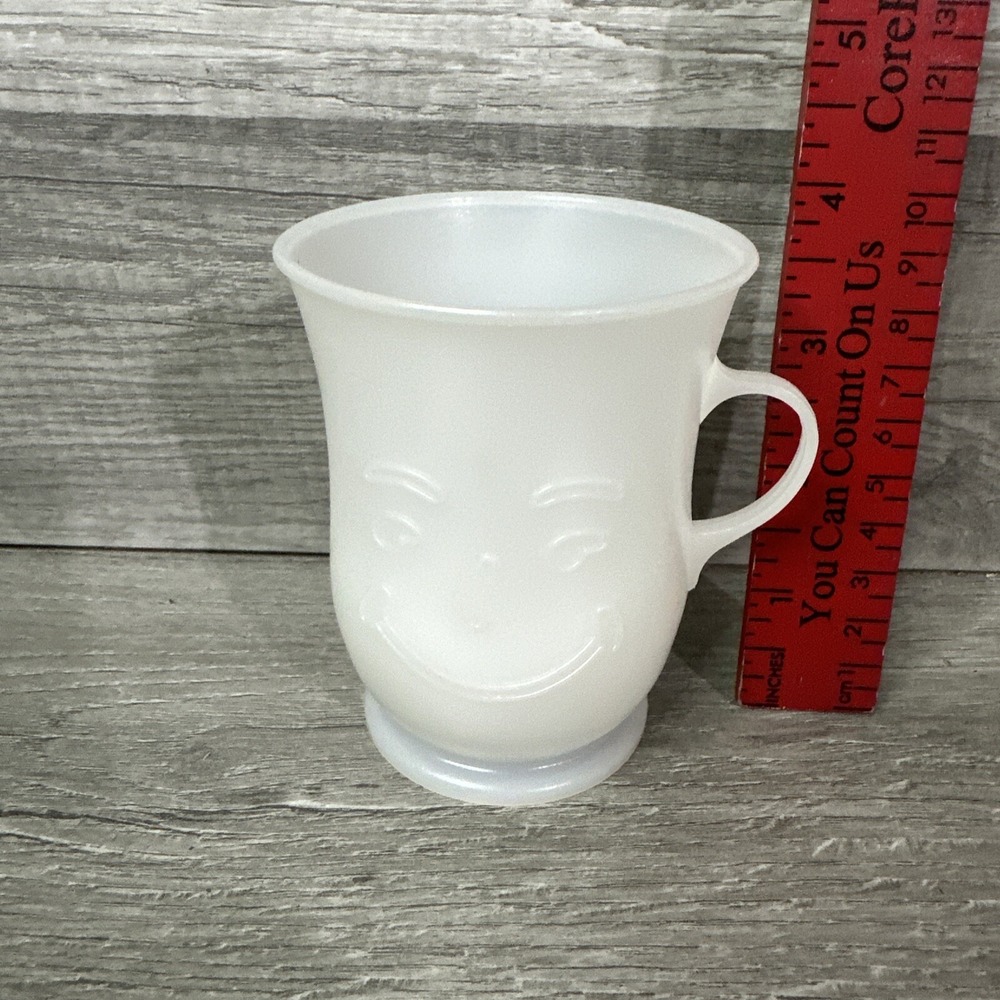 Kool aid Smiley Face Mug Unisex OS White Excellent Vintage‎ Retro Plastic Cup